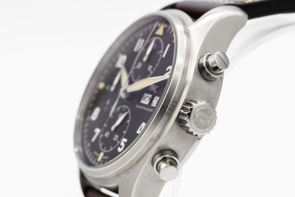 IWC Pilot's Spitfire IW387903 Image 2